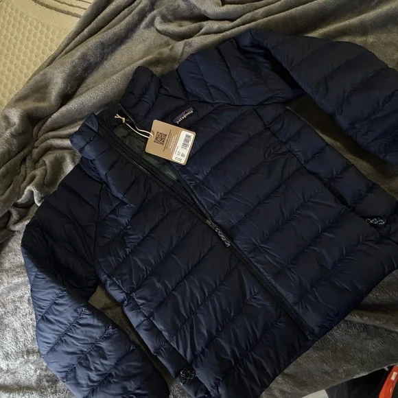 Children's Patagonia jacket size XS (5-6 years) new with label - Picture 1 of 5